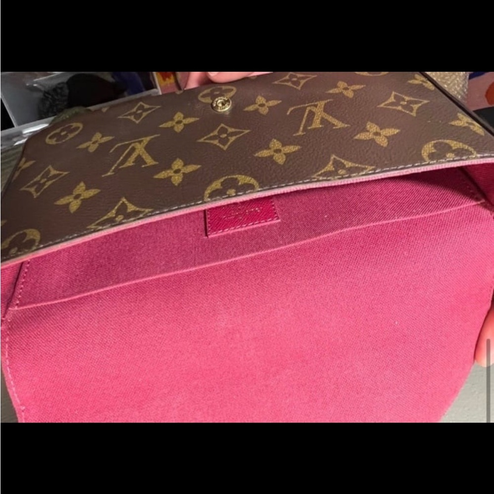 Louis Vuitton Monogram Félicie Pochette - Picture 7 of 10